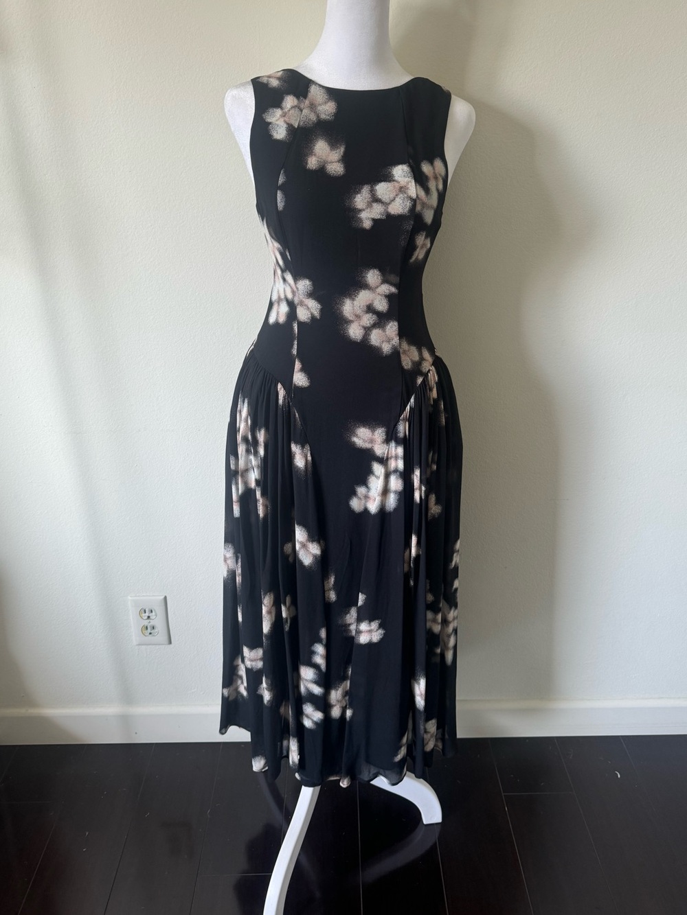 Reformation Anelis Black Floral Midi Dress - Picture 3 of 9
